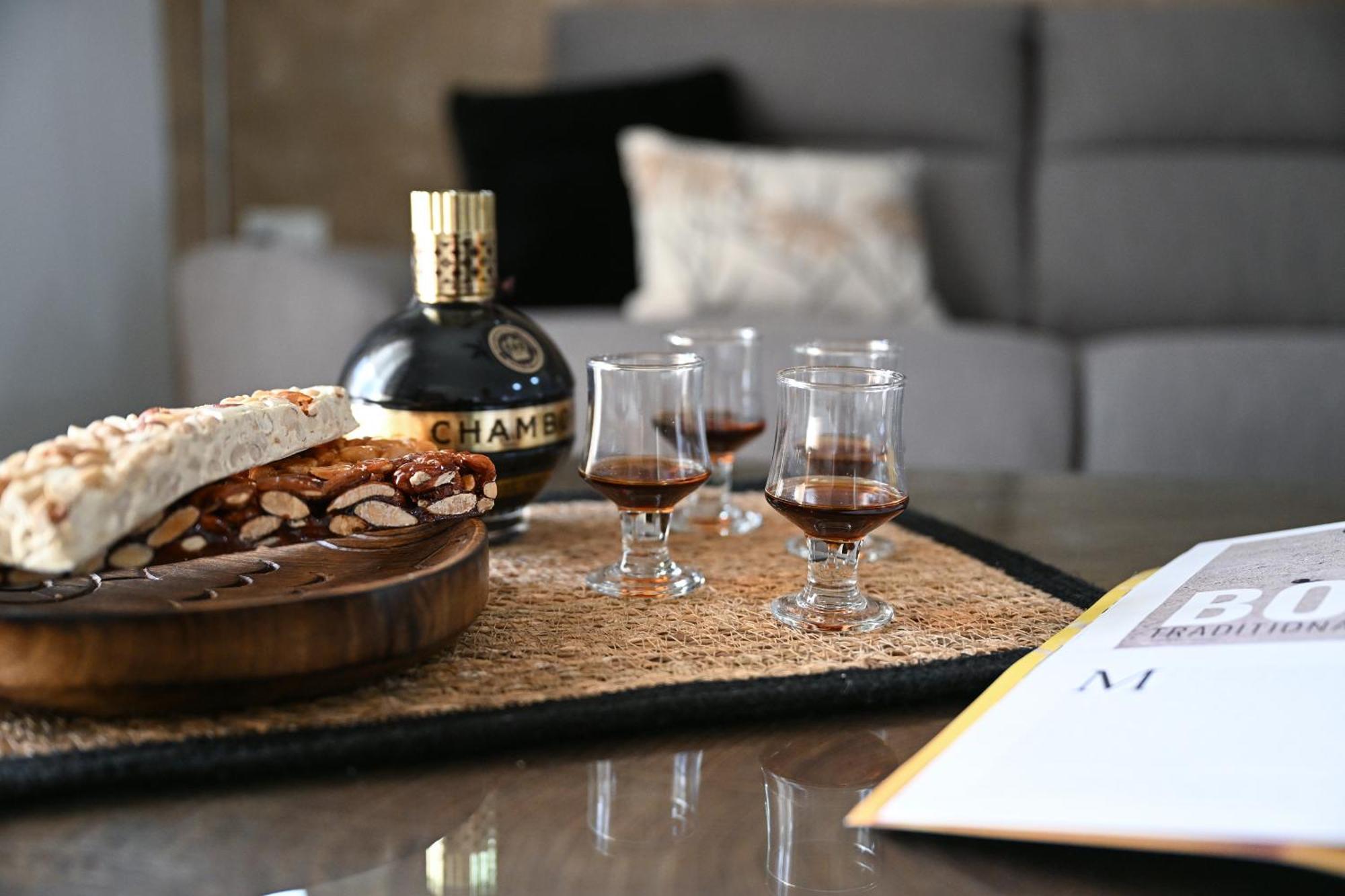 Fl 1 Ta'Lonza Luxury With Hot Tub By Homely 멜리에하 외부 사진