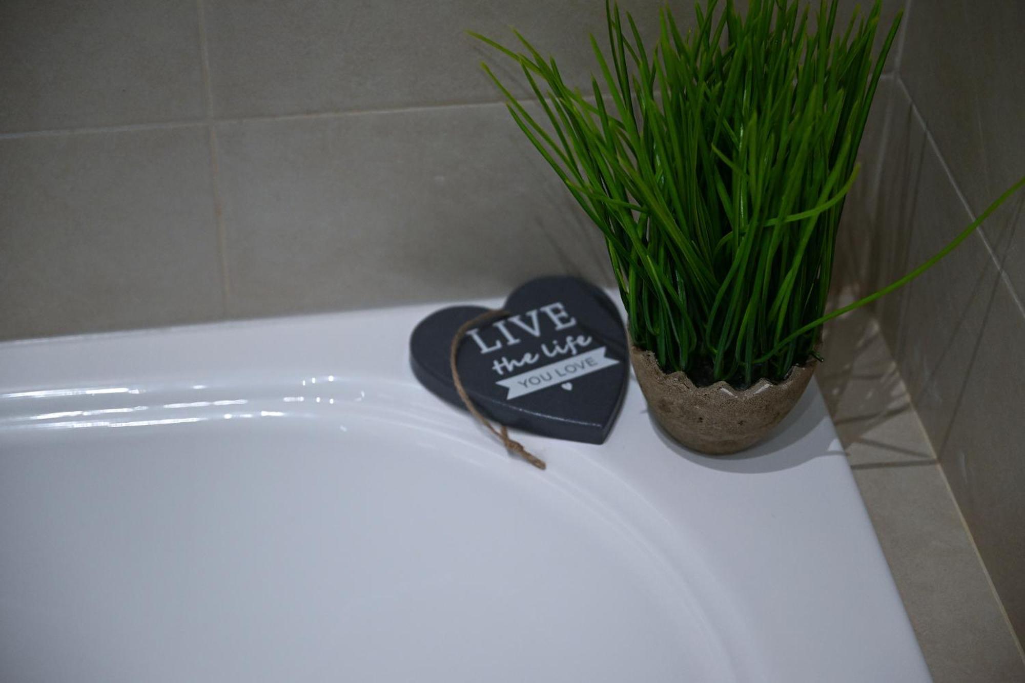 Fl 1 Ta'Lonza Luxury With Hot Tub By Homely 멜리에하 외부 사진